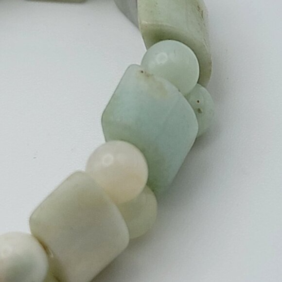 Natural Light Green Jade Geometric Beads Stretch Bracelet 6.5" Adjustable - Picture 3 of 7